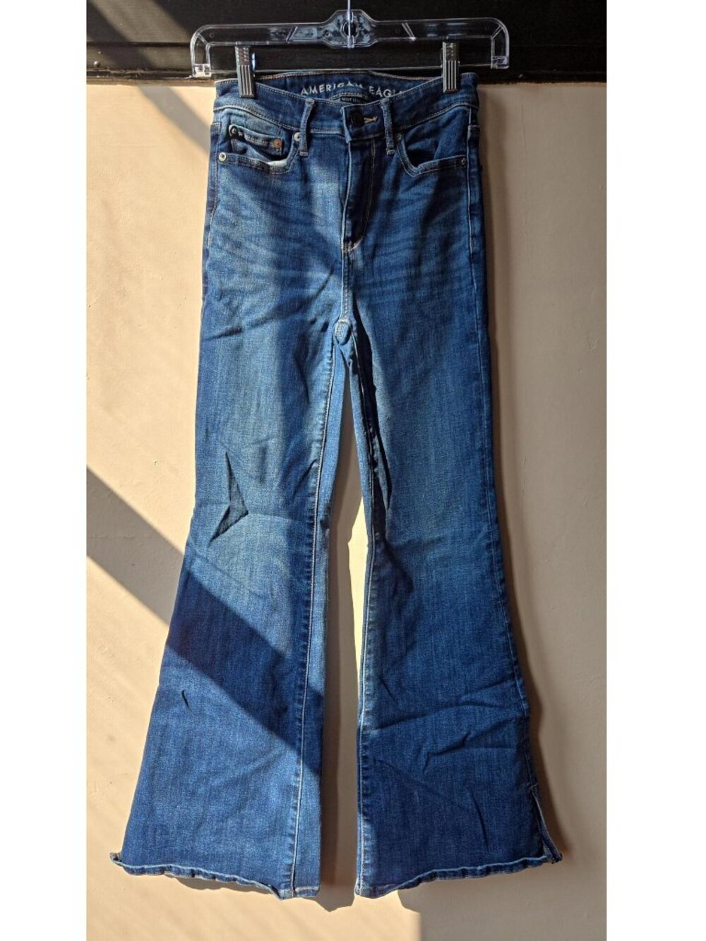 American Eagle - Size 0 SHORT Blue Wash Flare Jeans